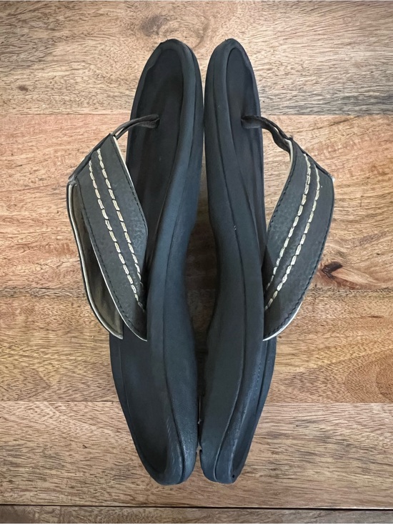 Sandals_&_Flip_Flops